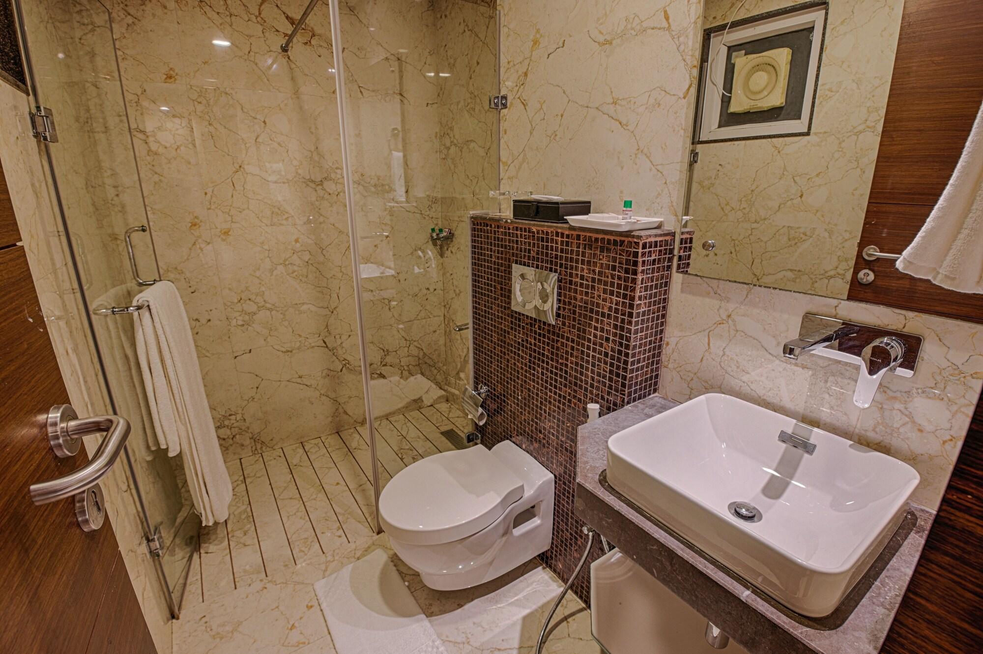 Hotel Lilac Kota  Ngoại thất bức ảnh