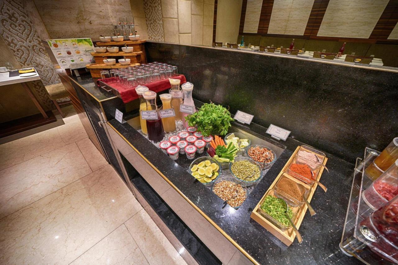 Hotel Lilac Kota  Ngoại thất bức ảnh